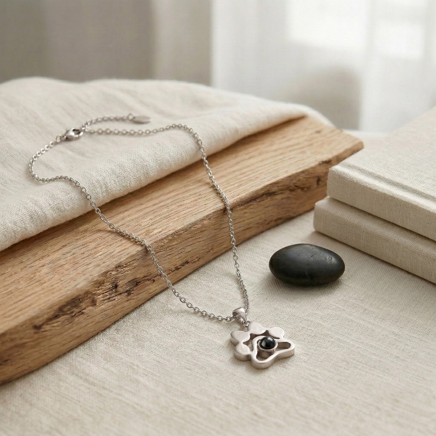 Personalized Pet Memory photo projection Necklace- SnapEyelet